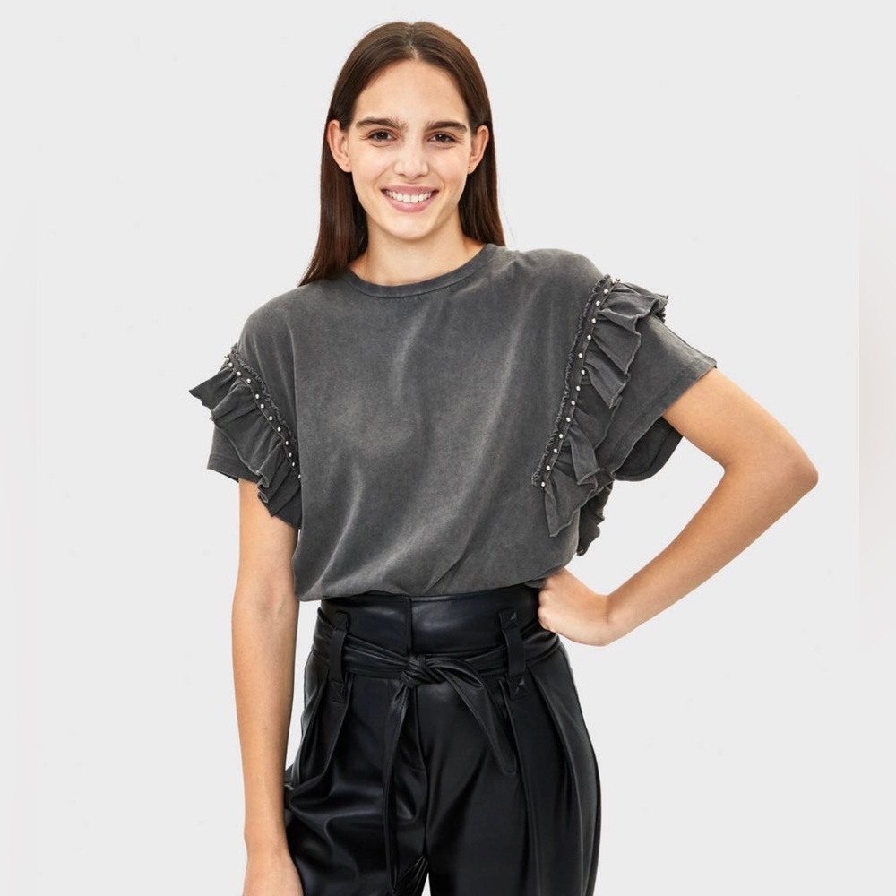Bershka T-Shirt with ruffles & studs